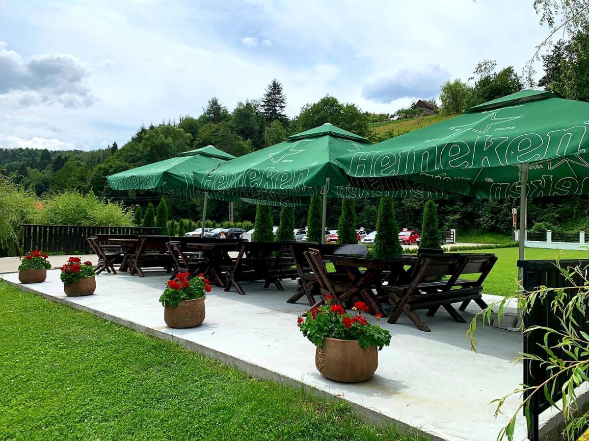 Flori De Mar Hotel Poiana Mărului Esterno foto
