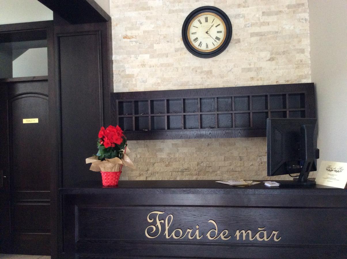 Flori De Mar Hotel Poiana Mărului Esterno foto