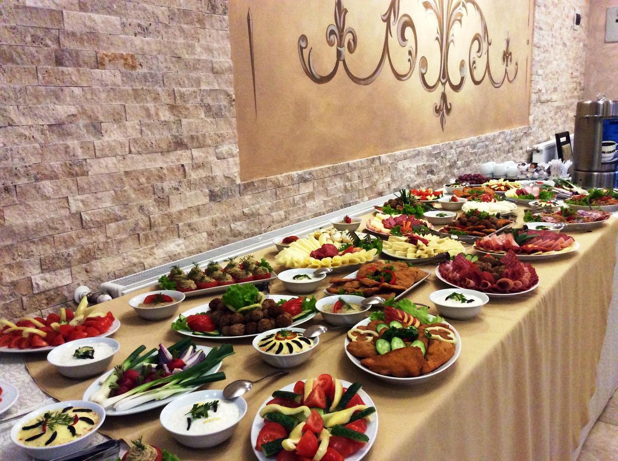 Flori De Mar Hotel Poiana Mărului Esterno foto