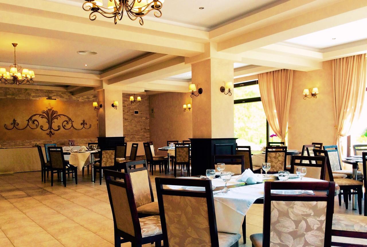 Flori De Mar Hotel Poiana Mărului Esterno foto