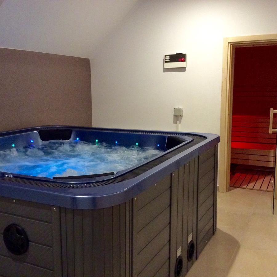 Flori De Mar Hotel Poiana Mărului Esterno foto