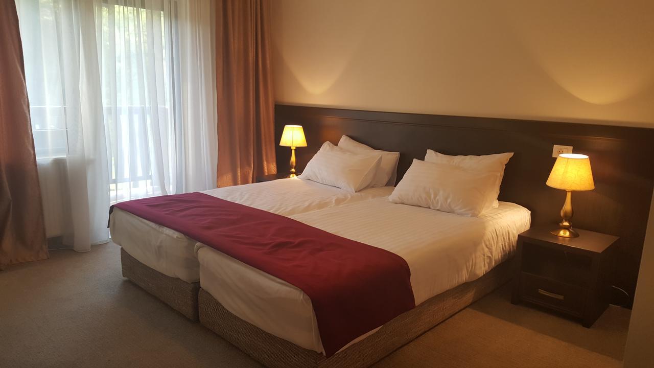Flori De Mar Hotel Poiana Mărului Esterno foto