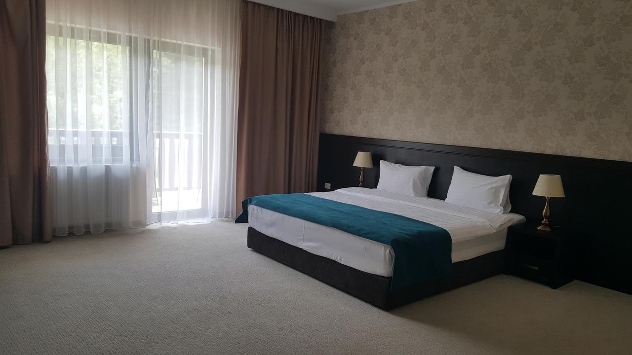 Flori De Mar Hotel Poiana Mărului Esterno foto